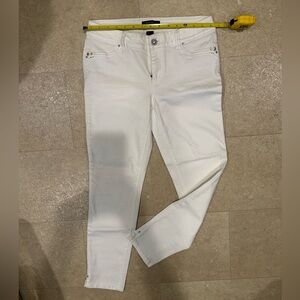 White House Black Market Women's White Skimmer Ankle Jeans Flap Pockets 6
